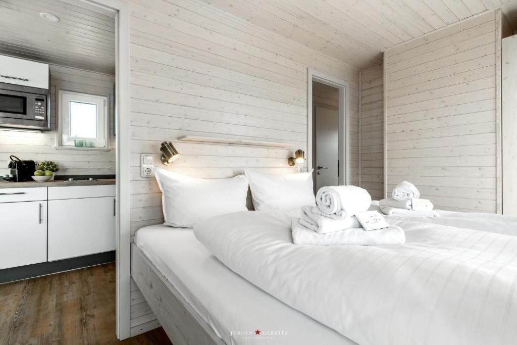 Hausboot Gluecksmomente Mit Dachterrasse In Schleswig Am Ostseefjord Schlei Exteriör bild