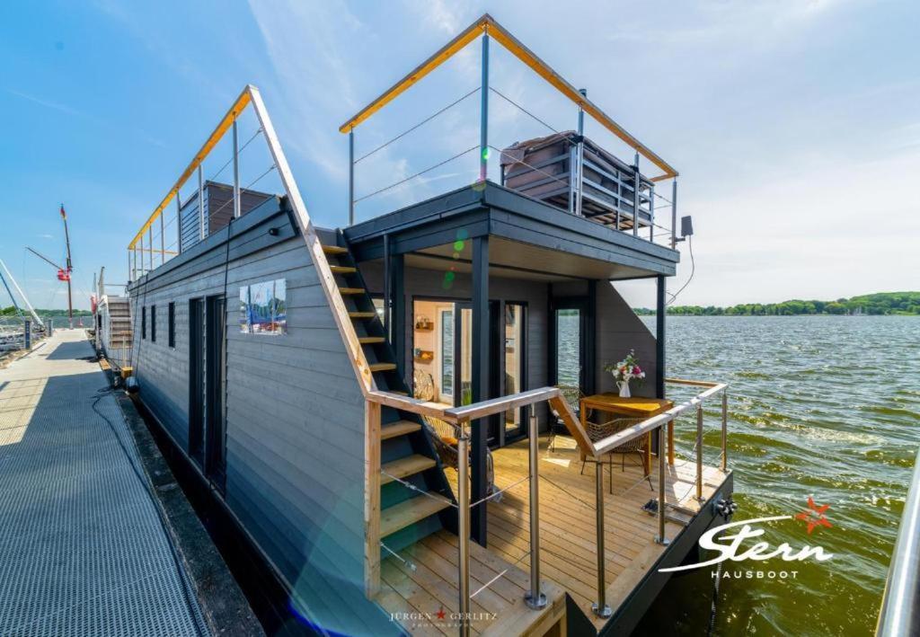 Hausboot Gluecksmomente Mit Dachterrasse In Schleswig Am Ostseefjord Schlei Exteriör bild